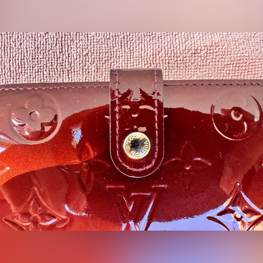 Louis Vuitton Burgundy Wine Wallet. - Picture 5 of 16
